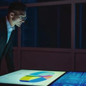 Boosting Festive Sales with the Power of Smart Data Boosting Festive Sales with the Power of Smart Data