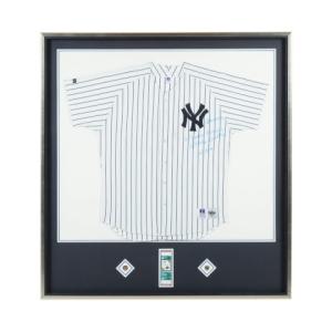 A Topps 1952 Mickey Mantle Card Brings $59,000 in Miller & Miller's Online Sports Auction, June 22 A Topps 1952 Mickey Mantle Card Brings $59,000 in Miller & Miller's Online Sports Auction, June 22