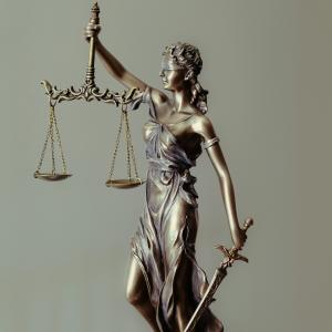 Civil Litigation vs. Criminal Cases: Similarities & Differences