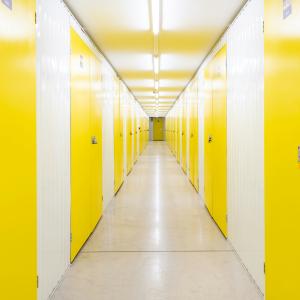 Seasonal Storage Tips: Rotating Summer and Winter Items