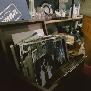 How to Store Collectibles and Memorabilia Safely