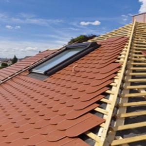 What Should I Look For When Hiring a Roofing Contractor?