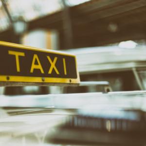 Easier Options for Hiring a Taxi for Meeting Your Airport Transfer Needs