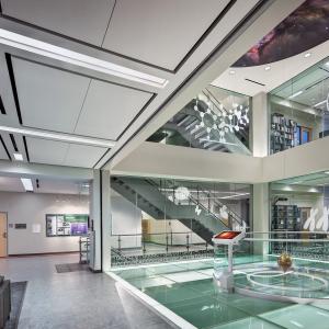 The Benefits of Choosing Floor Glass for Modern Interiors