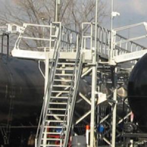 Railcar Loading Racks and Truck Loading Racks