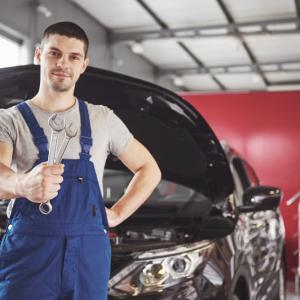 What To Consider While Hiring A Mechanic?