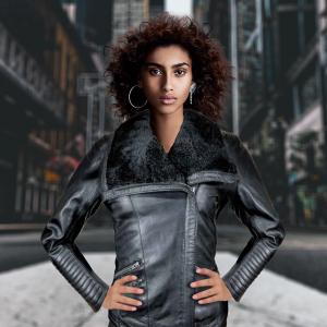 Experiment your winter look with gray leather jacket