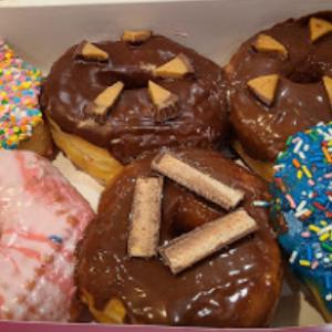 Amy's Donuts Denton Shop Review