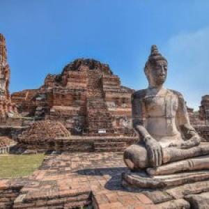 Private Car Services In Bangkok For Transfer To Any City In Thailand