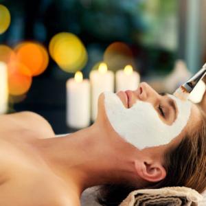 Top 7 Reasons Why You Should Get A Facial Right Now