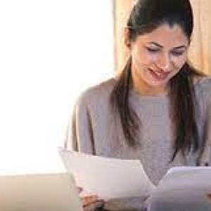 Why is submitting an application for a Short Term Loans UK online quick and easy?
