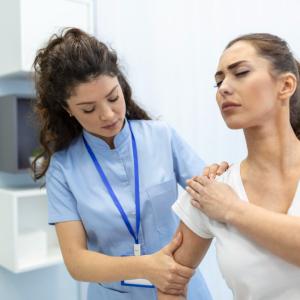 Rotator Cuff Injuries Treatment Market Size, Trends, and Growth Forecast 2026-2033
