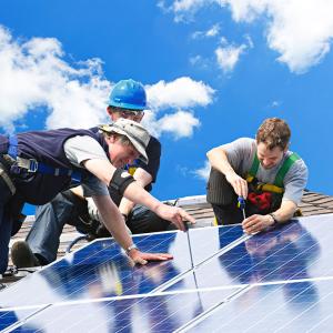 5 Ways Solar Panel Installers Helps to Avoid Costly Mistakes