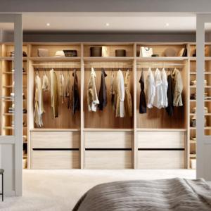 Luxury Bespoke Walk In Wardrobe Ideas Inspired by High-End Homes