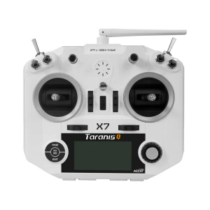 FrSky QX7 vs X9D, Which One is Better for You