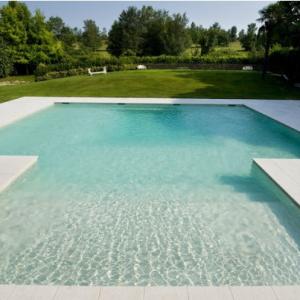 Piscine Interrate e Interne: Eleganza e Comfort