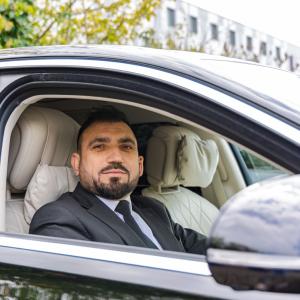 Hire a 7-Seater Car in London with JAF Executive Travels Cars 