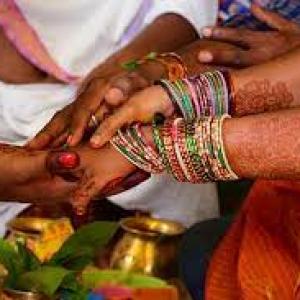 Why Tamil People Choose Online Matrimony to Find NRI Life Partners?