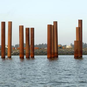 Analysis on the Technology of Large Diameter Steel Pipe Piles in High-Pile Wharf