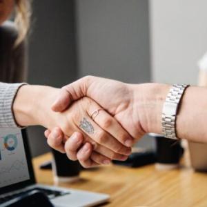 A Smart Guide to Market Intelligence Trends in B2B Marketing 2026