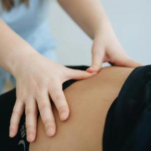 When to See a Physio for Hip Pain and What They’ll Actually Do