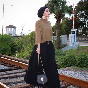 know the use of hijabs for an eye-catching look 