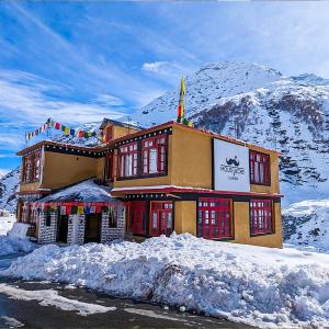 Best Hostel and Hotel in Koksar: Moustache Escapes
