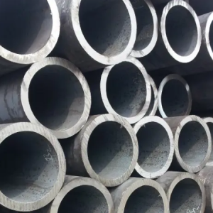 How can seamless steel pipes prevent white rust?