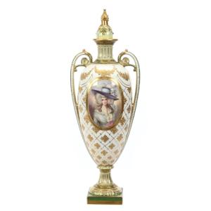 Fine Pieces by Limoges, Royal Bonn, Lladro, Wave Crest, Moser, Others at Woody Auction, April 22nd