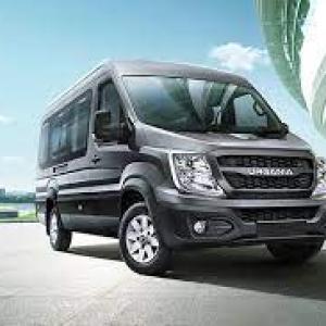 10 Tips to Hire Hourly Charter Luxury SUVs and Vans