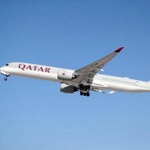 What is the Qatar Airways UK contact number?