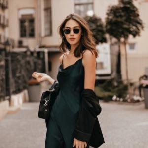 What to layer and wear in summer for women? 