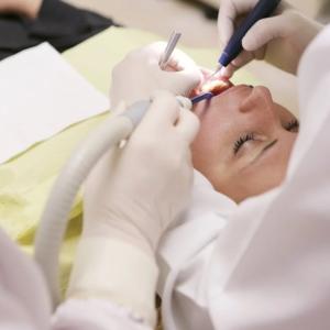 Anaesthesia Options for Wisdom Teeth Extraction: Choosing Between Local and General